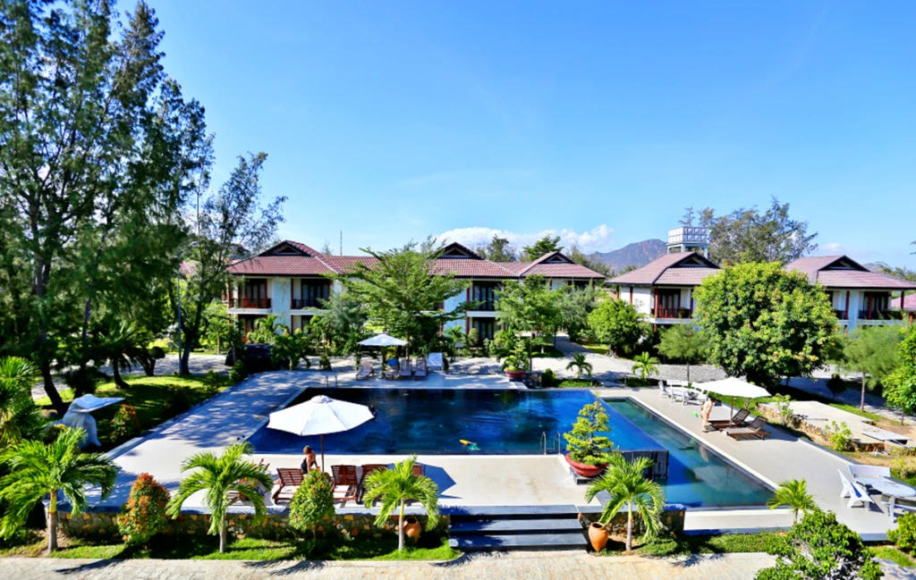Top 10 Khách Sạn Phan Rang Gần Biển Ninh Chữ