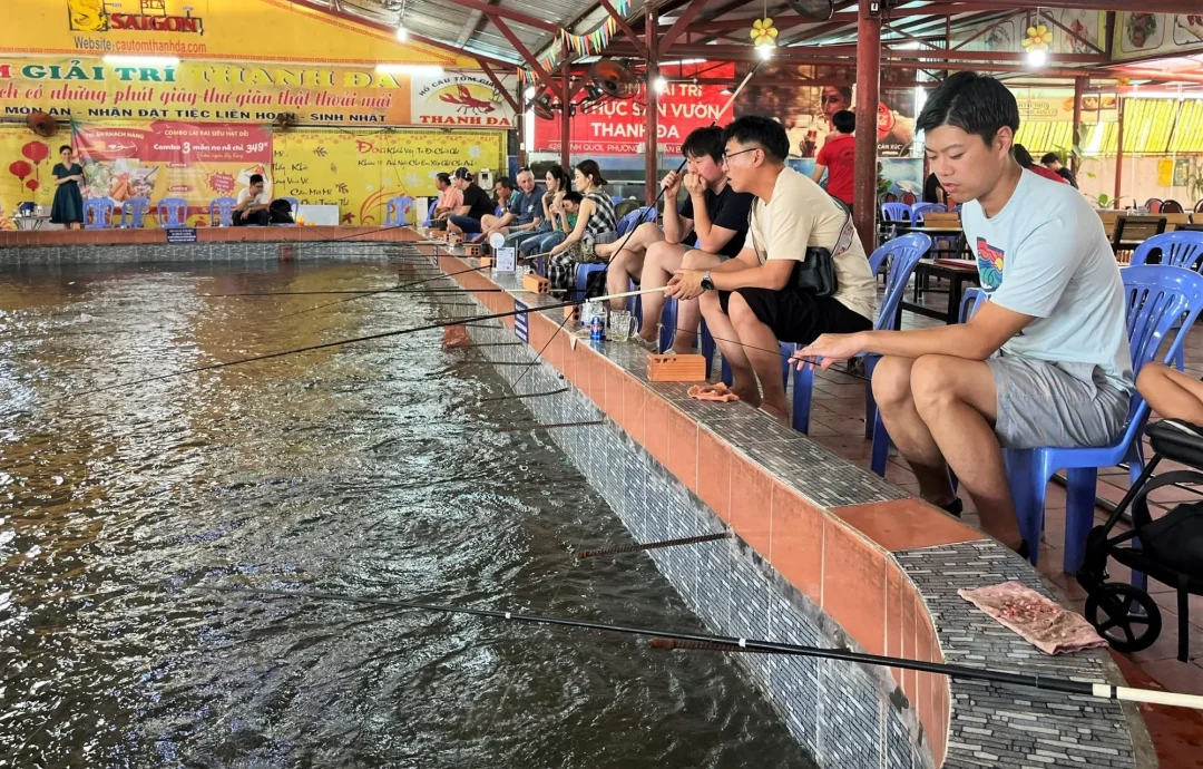 Câu cá câu tôm giải trí cuối tuần ngoài trời