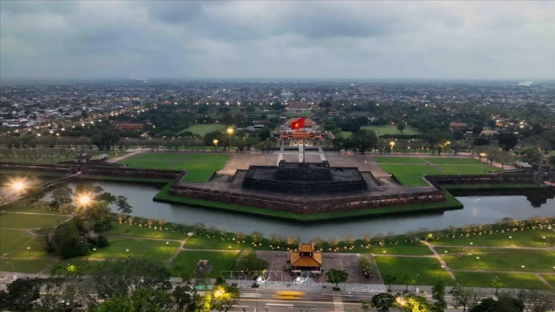 Đại Nội Huế sông Hương