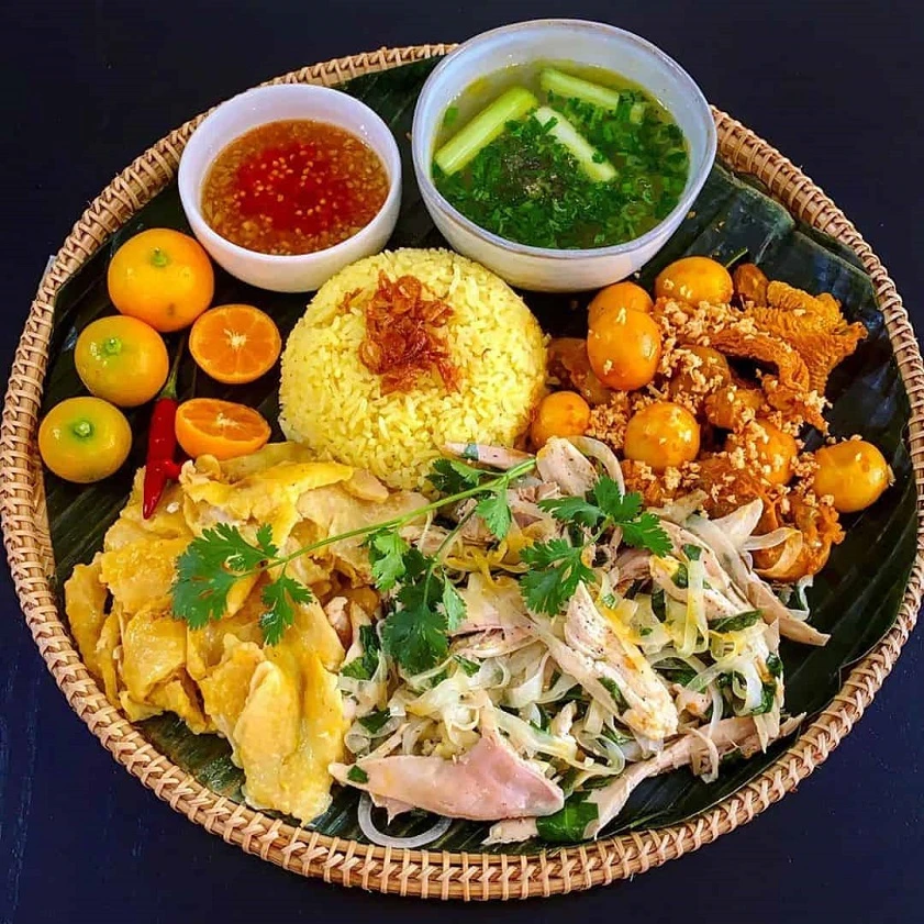 Top 10 Đặc Sản Đà Nẵng Nên Ăn Và Mua Làm Quà