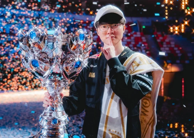 Top 10 tuyển thủ Esport vĩ đại nhất mọi thời đại