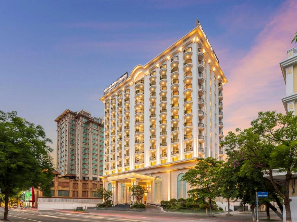 Top 10 Khách Sạn Huế Đẹp Và Gần Trung Tâm Nhất