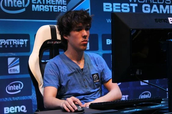 Top 10 tuyển thủ Esport vĩ đại nhất mọi thời đại