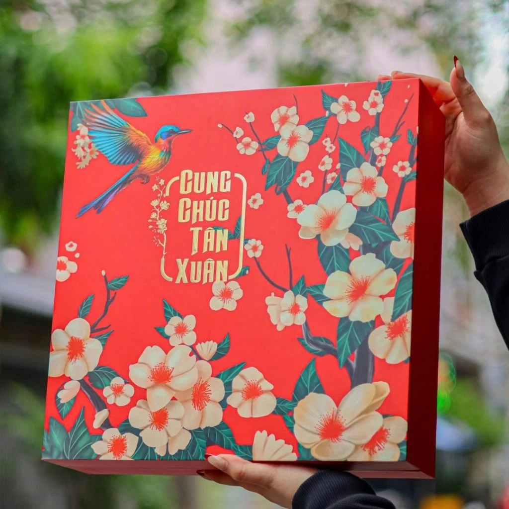 Mẫu hộp quà Tết - Hộp giấy truyền thống họa tiết hoa đào hoa mai quà Tết
