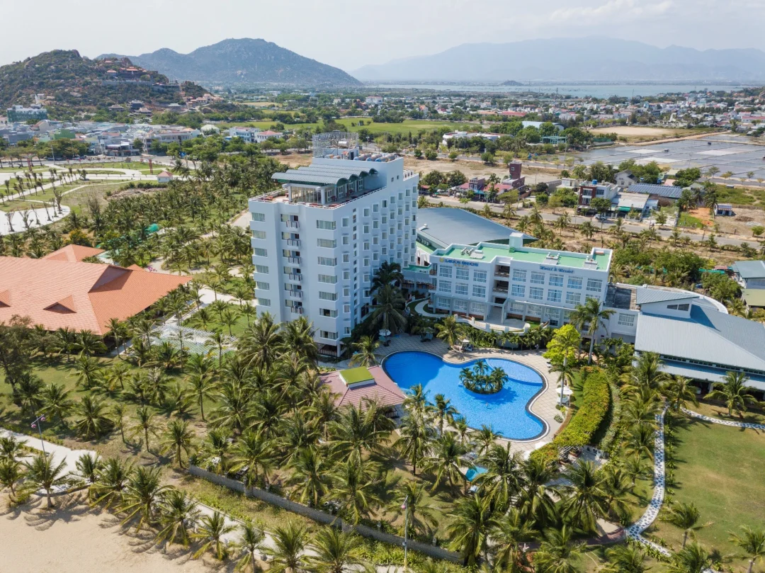Top 10 Khách Sạn Phan Rang Gần Biển Ninh Chữ
