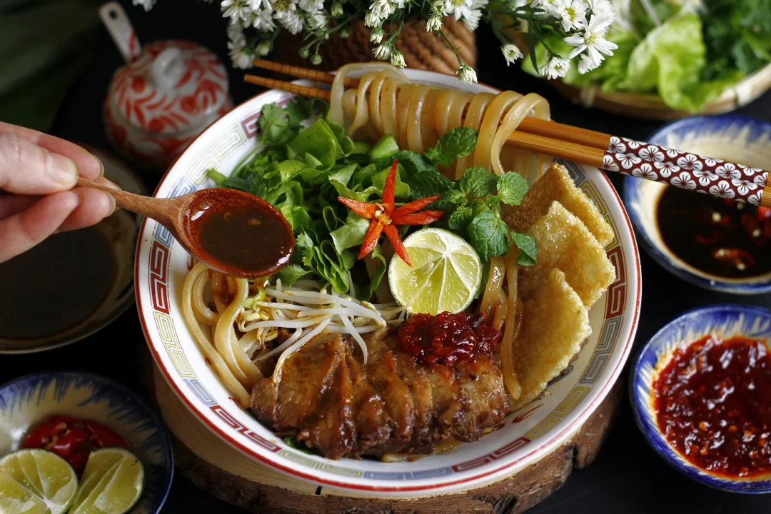Top 10 Đặc Sản Đà Nẵng Nên Ăn Và Mua Làm Quà