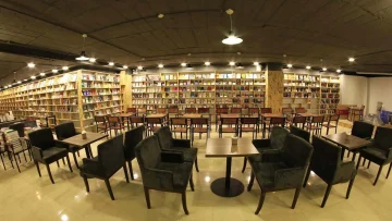 Top 10 Hoạt Động Cuối Tuần Đáng Thử Nếu Bạn Muốn Rời Khỏi Màn Hình — Phần 1: Trong Nhà & Gần Nhà